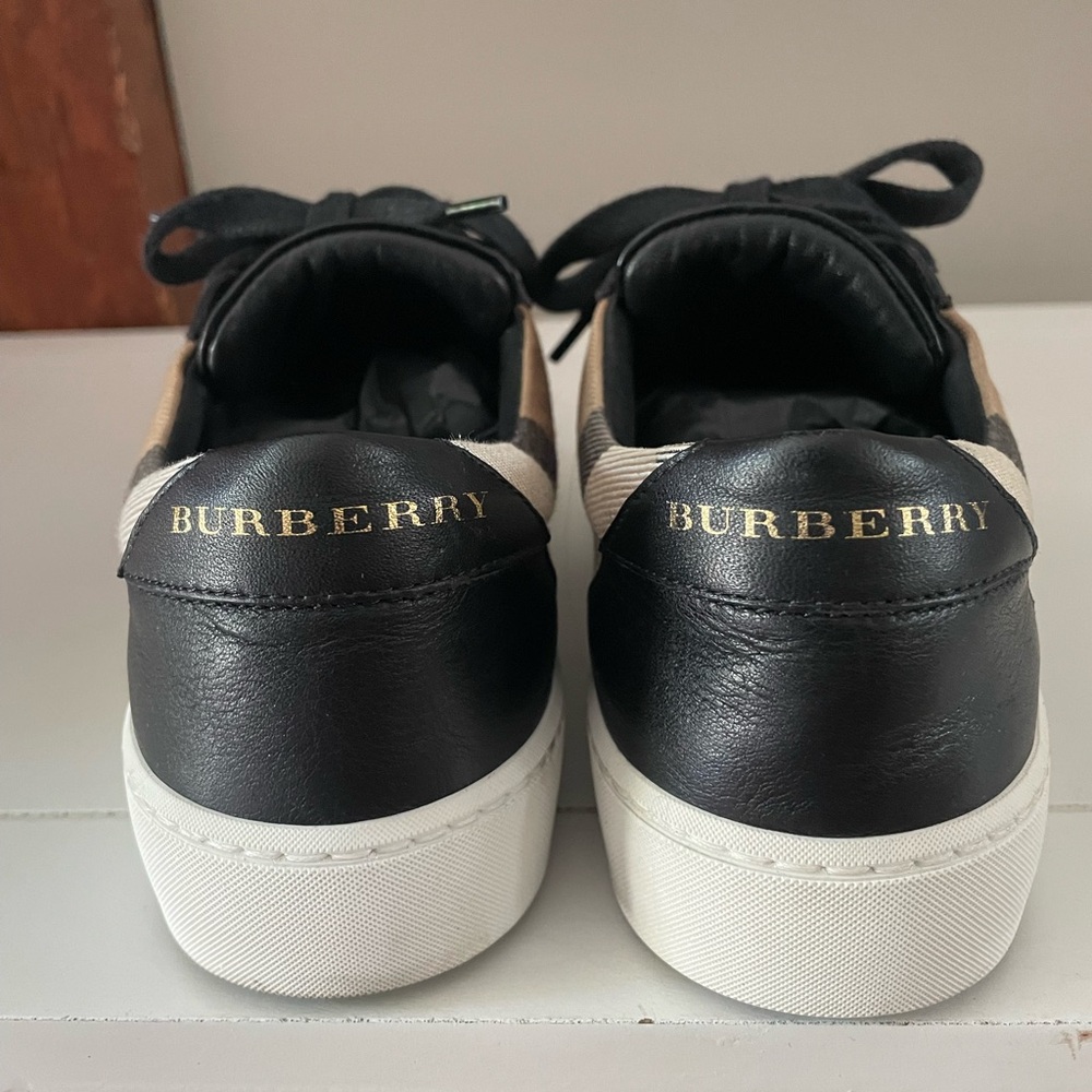 Burberry Black and Tan Sneakers - Picture 4 of 6
